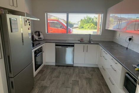 Photo of property in 248 Tukapa Street, Westown, New Plymouth, 4310