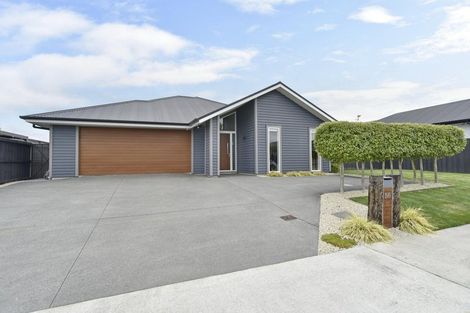 Photo of property in 56 Watkins Drive, Rangiora, 7400