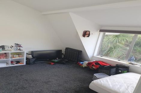 Photo of property in 15 Maori Hut Road, Red Beach, 0932