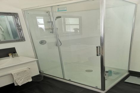 Photo of property in 596 Maunganui Road, Mount Maunganui, 3116