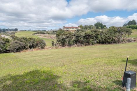 Photo of property in 1 Pekama Drive, Cable Bay, 0420