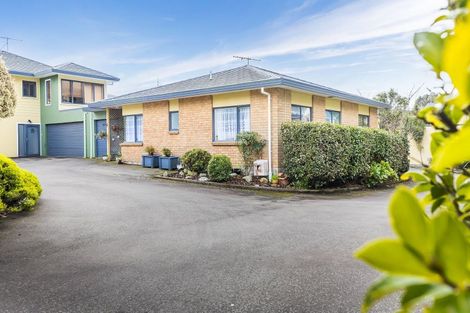 Photo of property in 8/5 Court Road, Tawa, Wellington, 5028