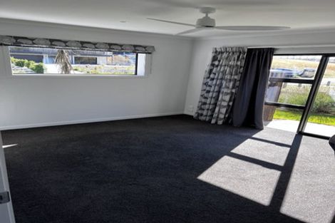 Photo of property in 54 Stratford Drive, Mount Pisa, Cromwell, 9383