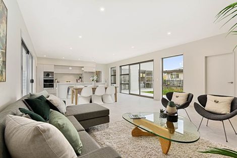 Photo of property in 33 Doidge Street, Beachlands, Auckland, 2018