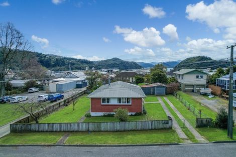 Photo of property in 8a Otago Street, Picton, 7220