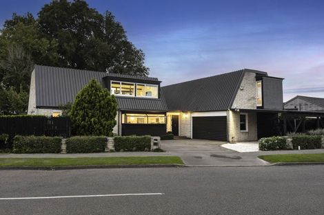 Photo of property in 1 Hanover Place, Ilam, Christchurch, 8041