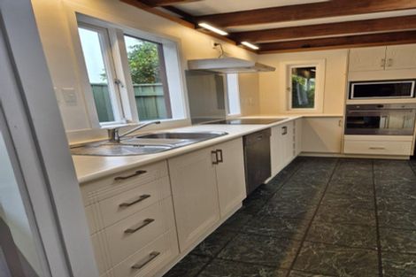 Photo of property in 39 Lucknow Terrace, Khandallah, Wellington, 6035