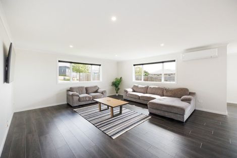 Photo of property in 7 Gibraltar Way, Fitzherbert, Palmerston North, 4410