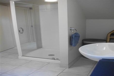 Photo of property in 51 Churchill Road, Murrays Bay, Auckland, 0630