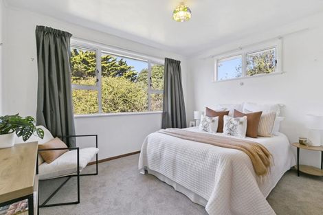 Photo of property in 347 Main Road, Tawa, Wellington, 5028