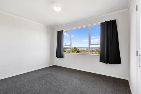 Photo of property in 10 Memorial Drive, Parahaki, Whangarei, 0112