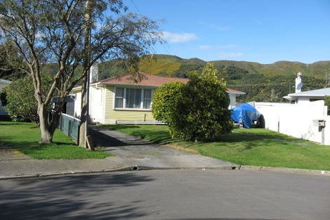 Photo of property in 14 Halifax Street, Wainuiomata, Lower Hutt, 5014