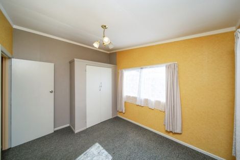 Photo of property in 124 Miranda Street, Stratford, 4332