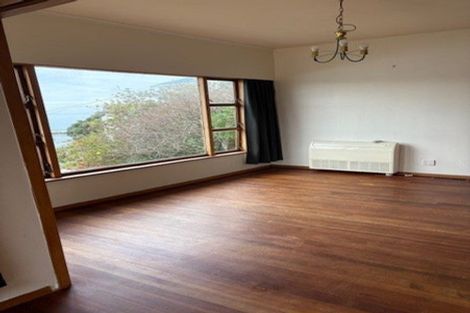 Photo of property in 37 Milne Terrace, Island Bay, Wellington, 6023