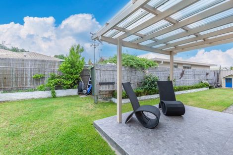 Photo of property in 1/217 Mcleod Street, Camberley, Hastings, 4120