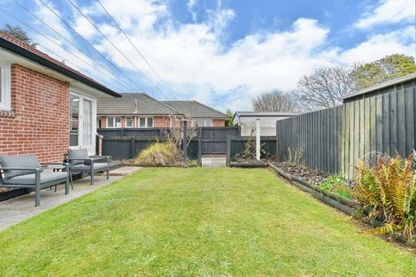 Photo of property in 2/21 Dunedin Street, Redwood, Christchurch, 8051