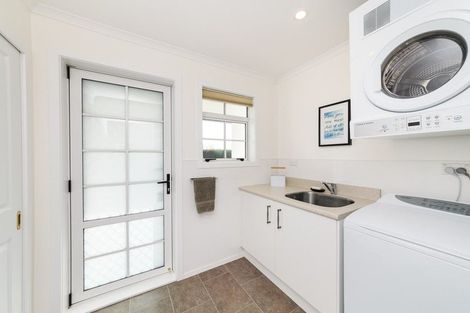 Photo of property in 137 Mount Taylor Drive, Feilding, 4775