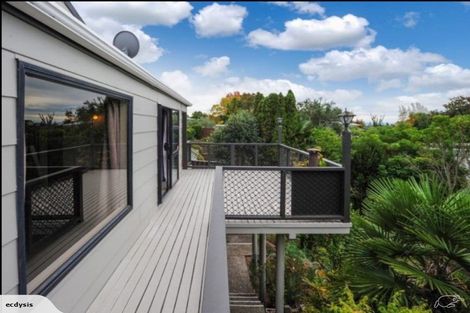 Photo of property in 21 Tauroa Road, Havelock North, 4130