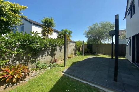 Photo of property in 2/48 Schnapper Rock Road, Schnapper Rock, Auckland, 0632