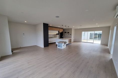 Photo of property in 89 Vinistra Road, Kumeu, 0810