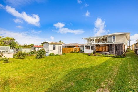 Photo of property in 46 Woodford Avenue, Henderson, Auckland, 0610