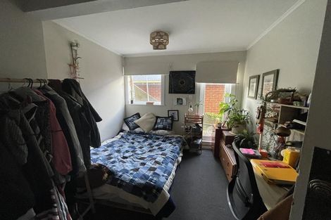 Photo of property in 66 Hawker Street, Mount Victoria, Wellington, 6011