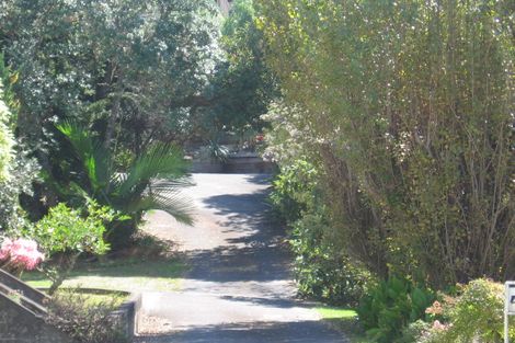 Photo of property in 42 Masterton Road, Rothesay Bay, Auckland, 0630