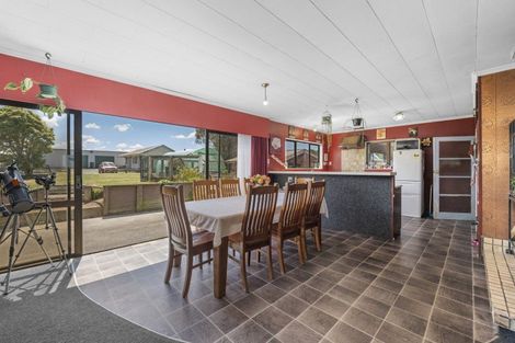 Photo of property in 86 Victoria Street, Kaponga, Hawera, 4679