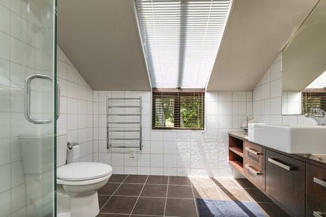 Photo of property in 41 Isobel Road, Greenhithe, Auckland, 0632