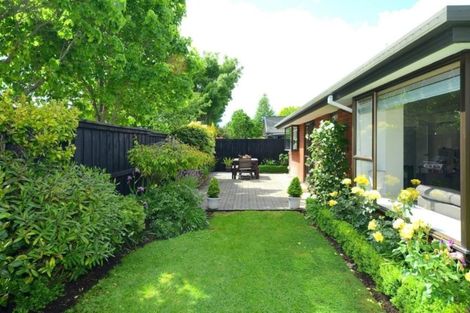 Photo of property in 94 Apsley Drive, Avonhead, Christchurch, 8042