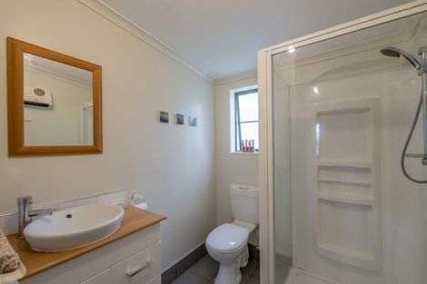 Photo of property in 18 Campion Road, Waikanae Beach, Waikanae, 5036
