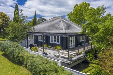 Photo of property in 1/2 Varlene Terrace, Forrest Hill, Auckland, 0620