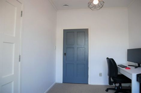 Photo of property in 1/14 Hogans Road, Glenfield, Auckland, 0629