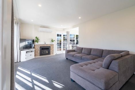 Photo of property in 8 Denise Crescent, Hornby, Christchurch, 8042