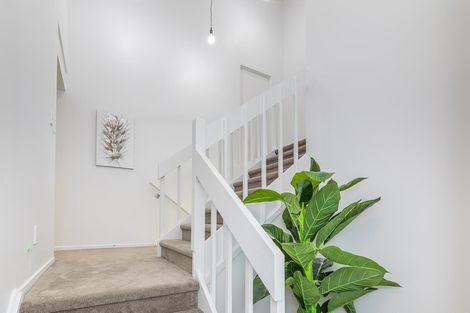 Photo of property in 47 Stapleford Crescent, Browns Bay, Auckland, 0630