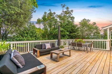 Photo of property in 10a Waterview Road, Stanley Point, Auckland, 0624