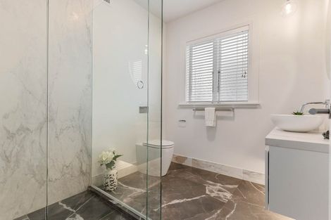 Photo of property in 82 St Marys Road, Saint Marys Bay, Auckland, 1011