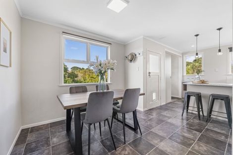 Photo of property in 9 Anson Place, Westown, New Plymouth, 4310