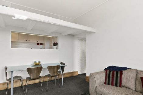 Photo of property in 26 Apuka Street, Brooklyn, Wellington, 6021