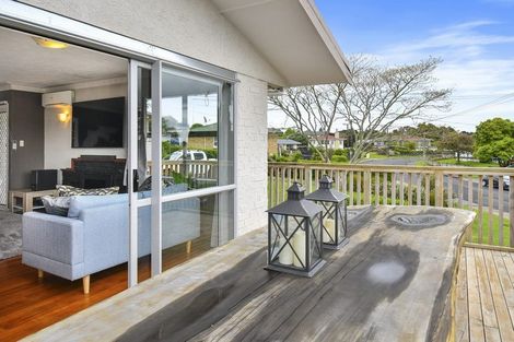 Photo of property in 15 Rembrandt Place, Opaheke, Papakura, 2113