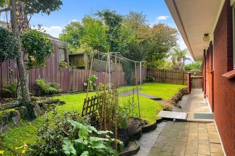Photo of property in 1/15 Sandiacre Way, Browns Bay, Auckland, 0630