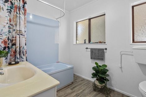 Photo of property in 18 Ryder Place, Kawerau, 3127