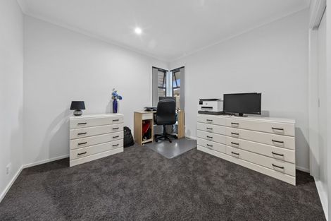 Photo of property in 120 Hillpark Drive, Pokeno, 2402