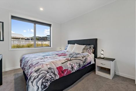 Photo of property in 5 Syrah Grove, Te Kauwhata, 3710