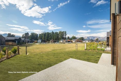 Photo of property in 5 Mount Creighton Crescent, Wanaka, 9305