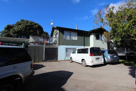 Photo of property in 24 Hinton Place, Weymouth, Auckland, 2103