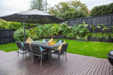 Photo of property in 31 Cockle Bay Road, Cockle Bay, Auckland, 2014