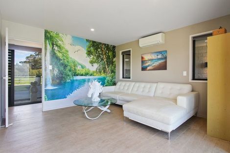 Photo of property in 205 Clarks Beach Road, Clarks Beach, Pukekohe, 2679