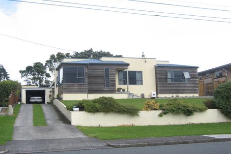 Photo of property in 12 Hursthouse Street, Vogeltown, New Plymouth, 4310