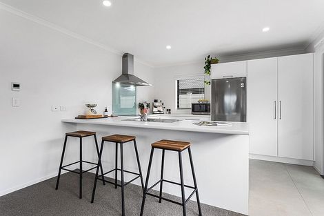 Photo of property in 1 Karearea Drive, Coastlands, Whakatane, 3120